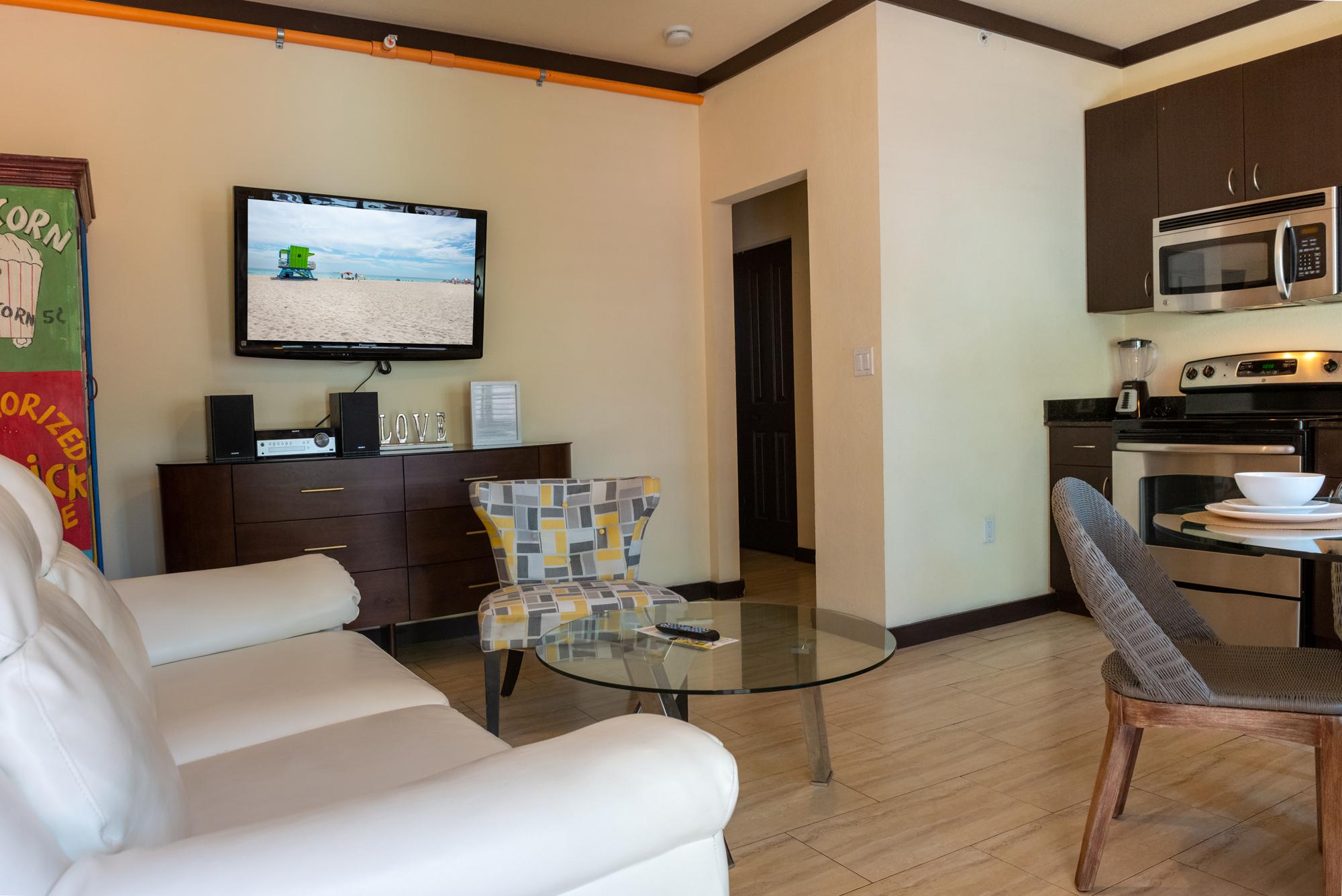 Tradewinds Apartment Hotel Майами-Бич Экстерьер фото