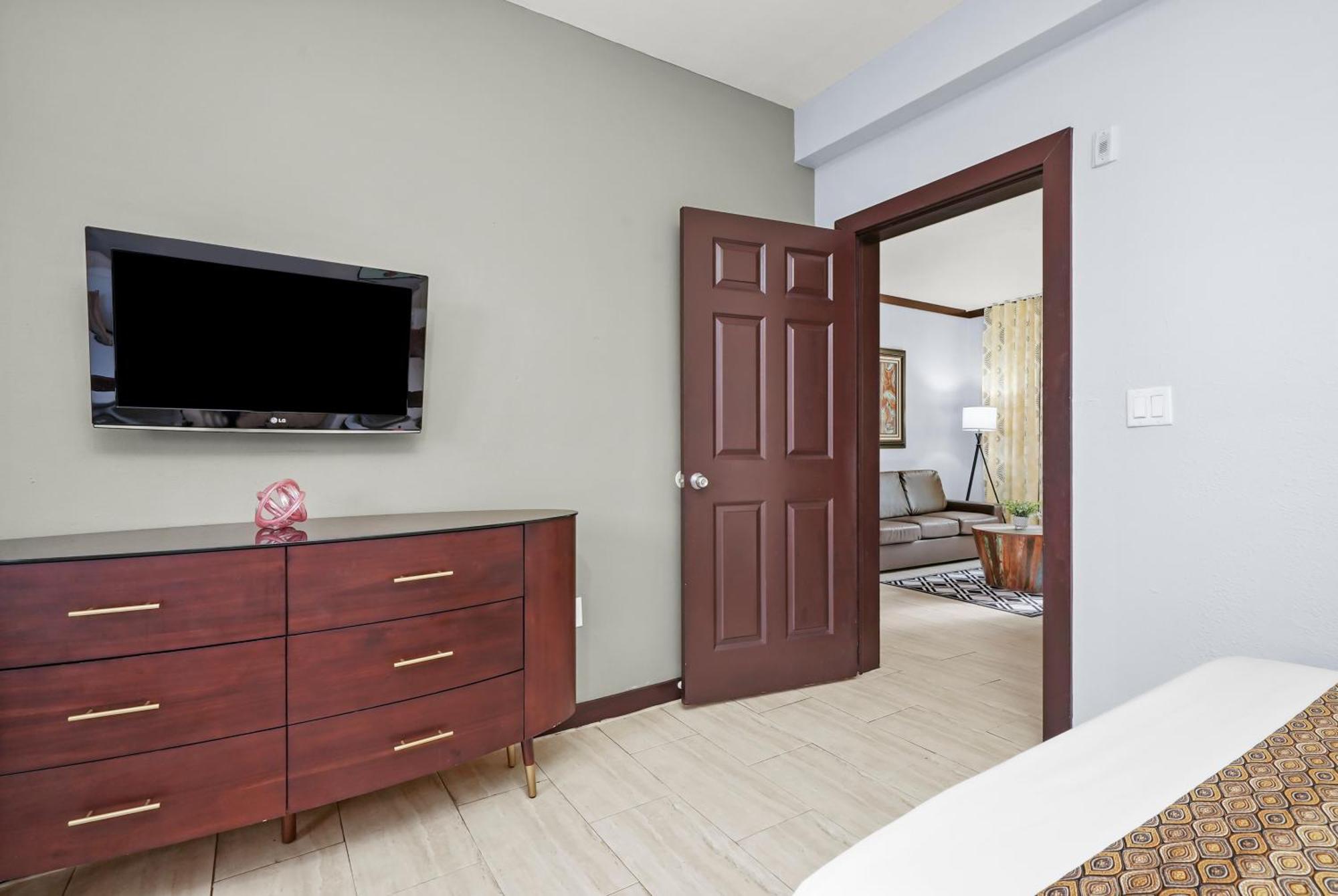 Tradewinds Apartment Hotel Майами-Бич Экстерьер фото